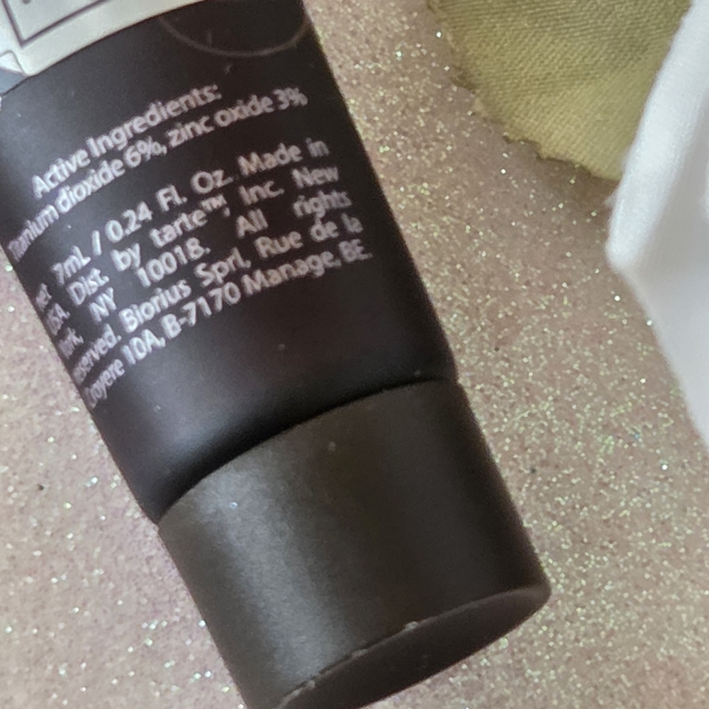 ⭐️ HP ⭐️ MEDIUM SAND Tarte Amazonian Clay 12-Hour Full Coverage Foundation NWT - Picture 4 of 6